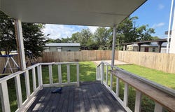 1207 Pine St, Bastrop, TX 78602