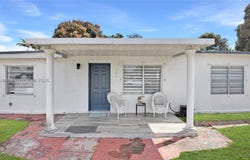1461 E 7th Ct, Hialeah, FL 33010
