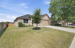 28 S Highland Drive, Sanger, TX 76266