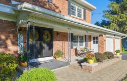 1004 Tomahawk Trail, Glenville, NY 12302