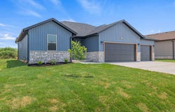 422 Beavertail Road, Ash Grove, MO 65604