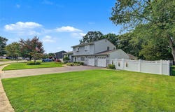105 Nathan Drive, Bohemia, NY 11716