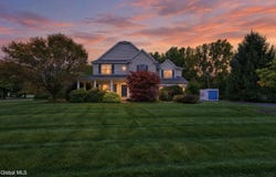 42 Heather Drive, Clifton Park, NY 12065