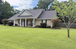 361 Regal Oaks Circle, White Hall, AR 71602