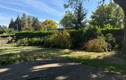 2444 LARIAT MEADOWS Dr, Eugene, OR 97401