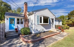 590 Pond St, Franklin, MA 02038