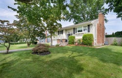 49 McKinley Street, Saint James, NY 11780