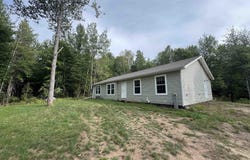 W8301 Swanson Road, Iron Mountain, MI 49801