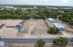 1004 S West Dr, Leander, TX 78641