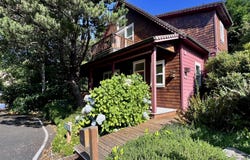 2050 OVERLEAF Loop, Yachats, OR 97498