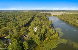 3581 Lake Shore Drive SW, Shallotte, NC 28470