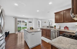 6524 Biscayne Ave, Mount Pleasant, WI 53406