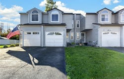 235 Quincy Place, Liverpool, NY 13088