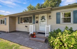 909 S Adelaide Street, Normal, IL 61761
