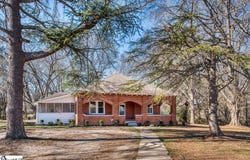 566 S Harper Extension, Laurens, SC 29360