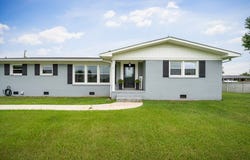 513 N Spring St, Sparta, TN 38583