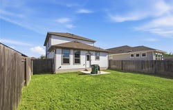 105 Quiet Man Dr, Jarrell, TX 76537