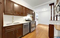 100 E Palisade Avenue, Englewood, NJ 07631