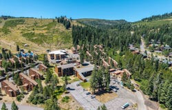 11589 Snowpeak Way, Truckee, CA 96161-5352