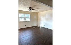 123 E McCaulley Avenue, Bronte, TX 76933
