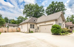32 Sunhaven Drive, Jackson, TN 38305