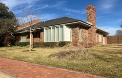 8 Westridge Square, Plainview, TX 79072