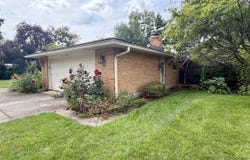 5447 Brainard Dr, Dayton, OH 45440