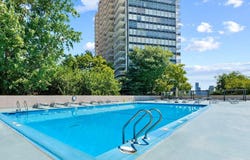 6040 BLVD E, West New York, NJ 07093