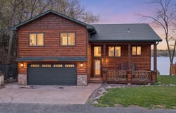 32940 Nueman Trail, Lindstrom, MN 55045