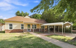 1008 Locust, Alva, OK 73717
