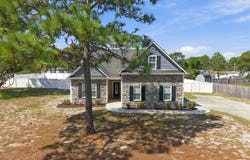 227 Queens Haven Road, Hubert, NC 28539