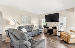 123 S WILLAMETTE St, Greenacres, WA 99016
