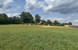 Grandview Lane, Jacksboro, TN 37757