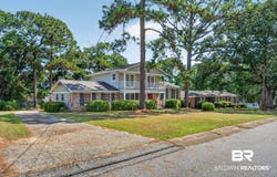 133 Pineridge Rd, Daphne, AL 36526