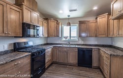 1383 SOARING EAGLE Drive, Farmington, NM 87401