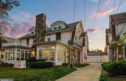 114 E PARKWAY Avenue, CHESTER, PA 19013
