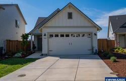 948 Laurel Pl, Silverton, OR 97381