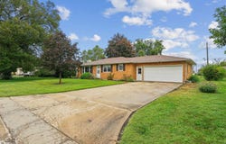 805 E Cedar Ln., Mount Pleasant, IA 52641