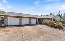 38100 SE COUPLAND Rd, Estacada, OR 97023
