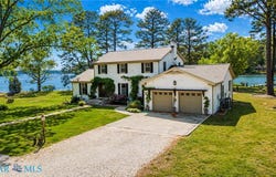 170 Aldebaran Road, Mathews, VA 23109