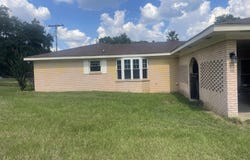 304 Weathersby Rd, Hattiesburg, MS 39402