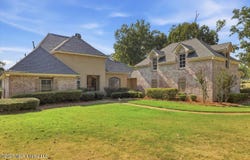 110 Lake Ridge Drive, Madison, MS 39110