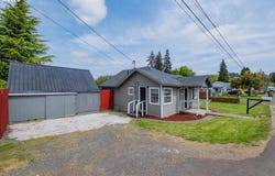 2320 CEDAR St, SweetHome, OR 97386
