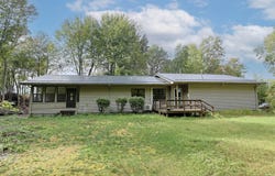 1038 E Freeland Road, Merrill, MI 48637