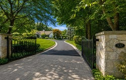 537 Split Rock Road, Syosset, NY 11791