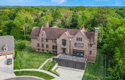 141 Loretto Court, Wheaton, IL 60189