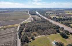 La-87 lot: 1, Franklin, LA 70538