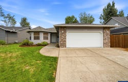7368 Meadowglen St NE, Keizer, OR 97303