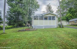 685 Foster Rd, Lenoir City, TN 37771