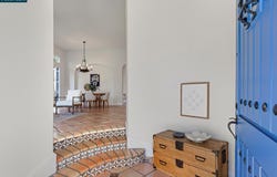 31 Maison Ct, Moraga, CA 94556